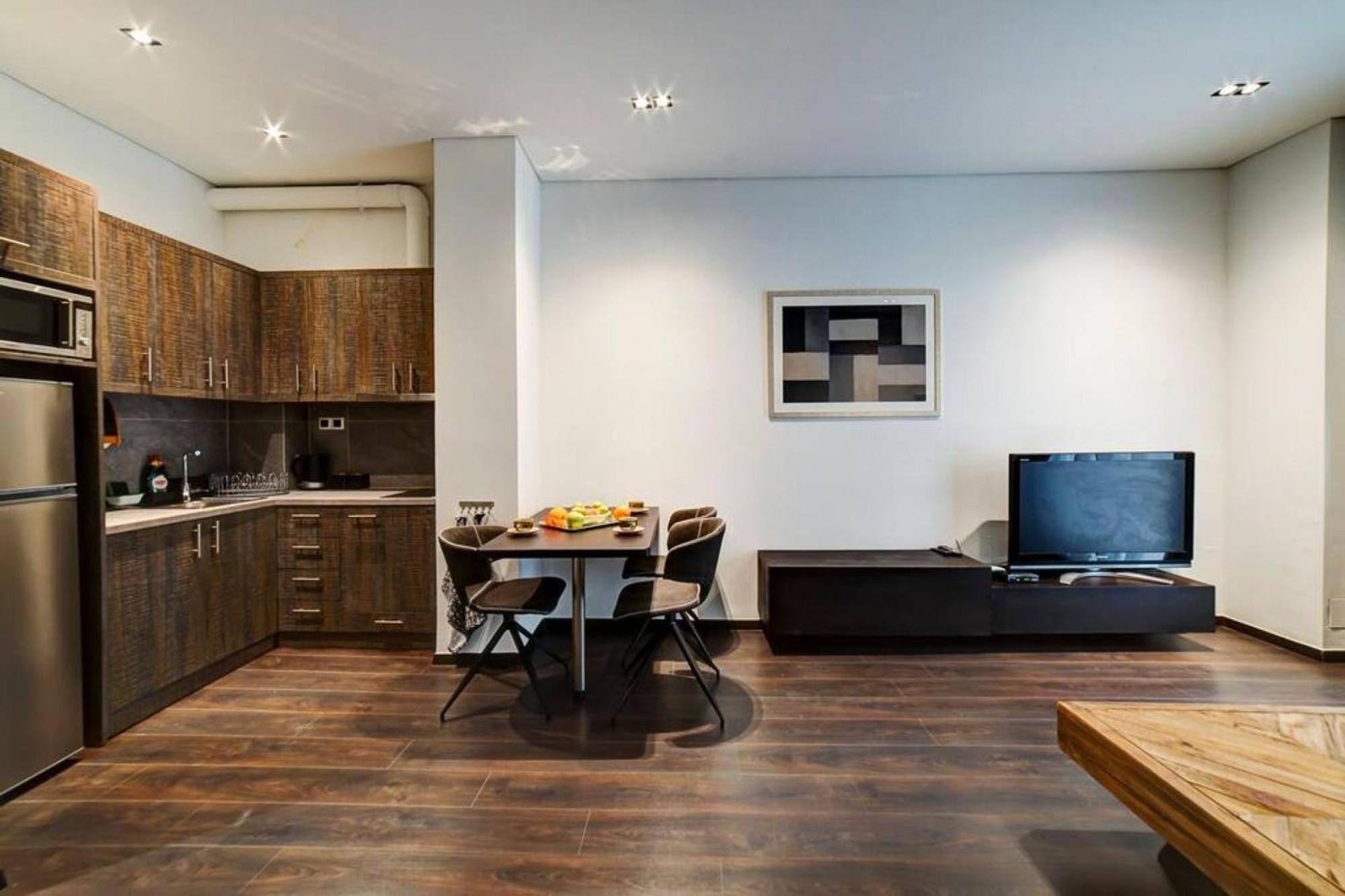 Classy And Stylish Apartment Next To Hilton Athen Eksteriør billede
